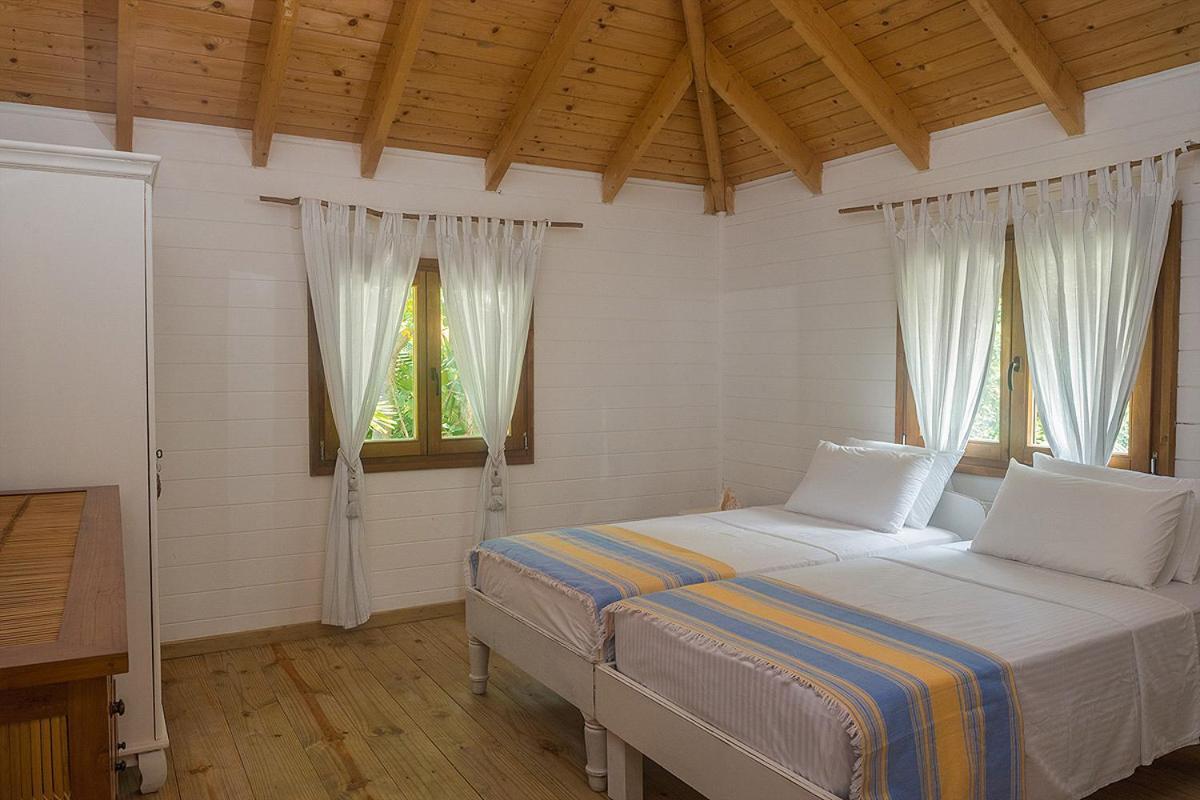 La Pointe Beach Huts Baie Sainte Anne Dış mekan fotoğraf